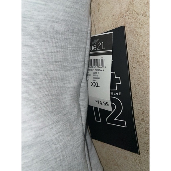 💕Fourteen Twelve Cherry Embroidered White Tube Top - Picture 3 of 4